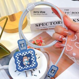 Bộ phụ kiện Vỏ bọc bảo vệ củ sạc dây cáp sạc cốc sạc cho bộ sạc Iphone 18W 20W chống trầy và hỏng + Cô Gái Bàn Cờ T12
